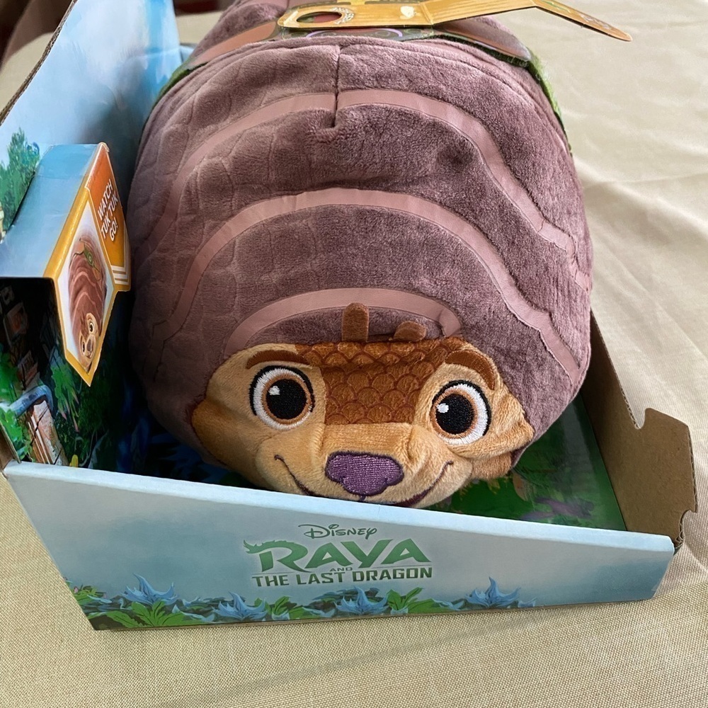 Disney RAYA and the Last Dragon Walk & Roll Tuk Tuk (EH)